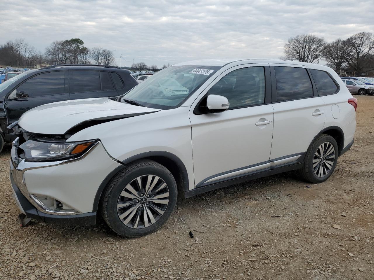 2019 Mitsubishi Outlander - Image 1