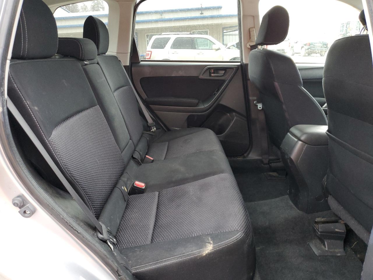 2015 Subaru Forester - Image 11