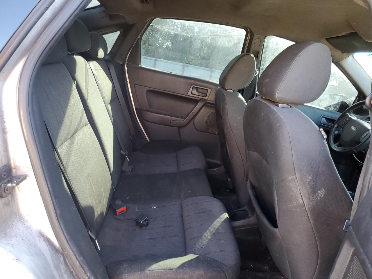 2010 Ford Focus - Image 10