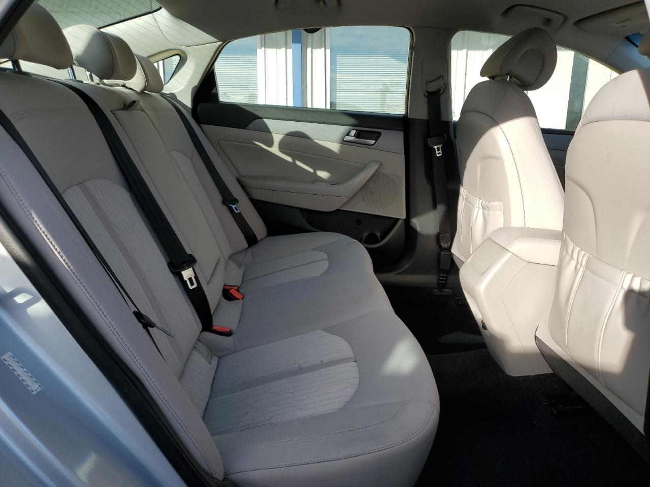 2017 Hyundai Sonata - Image 10