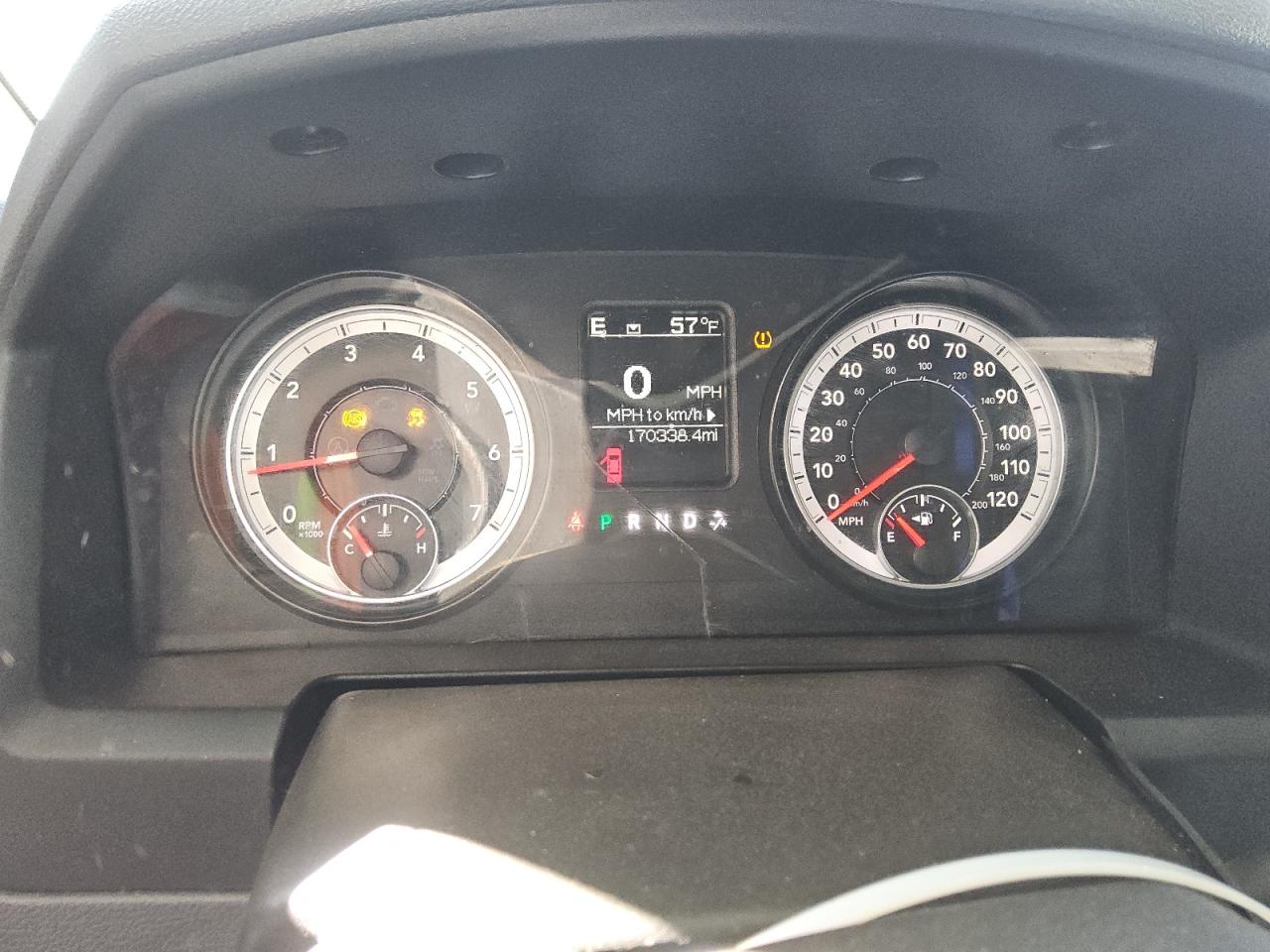 2014 RAM 1500 - Image 9