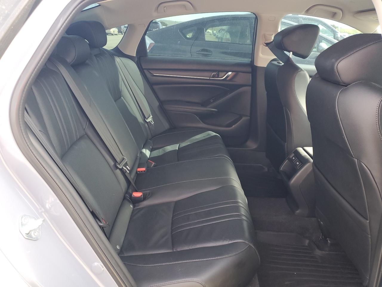 2022 Honda Accord - Image 10