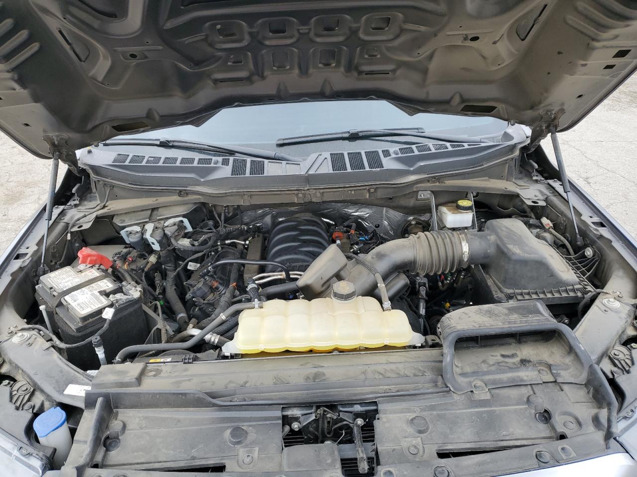 2023 Ford F-150 - Image 11