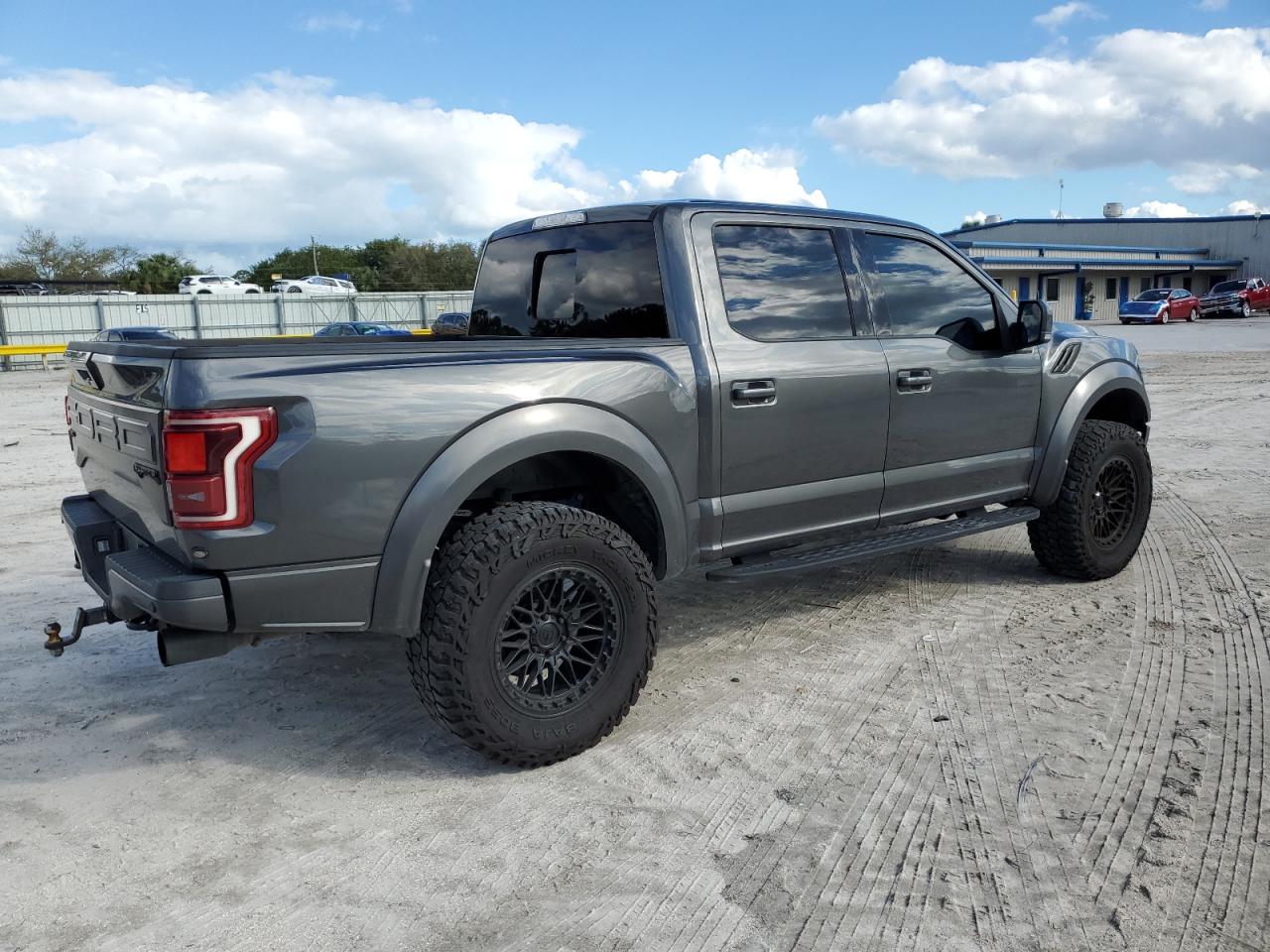 1FTFW1RG8HFA94281 FORD F150 2017