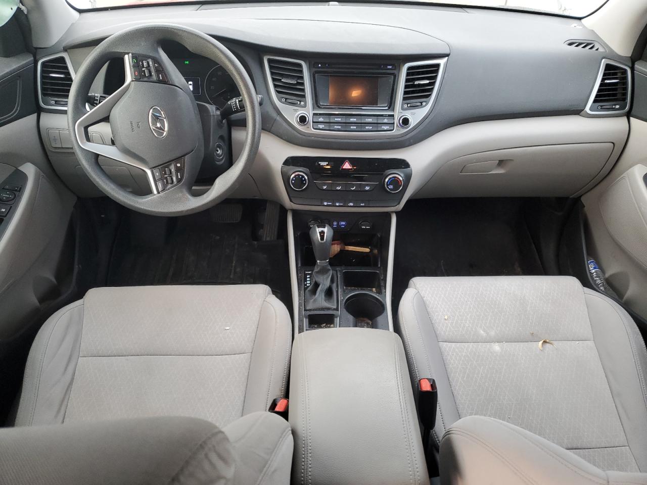2017 Hyundai Tucson - Image 8