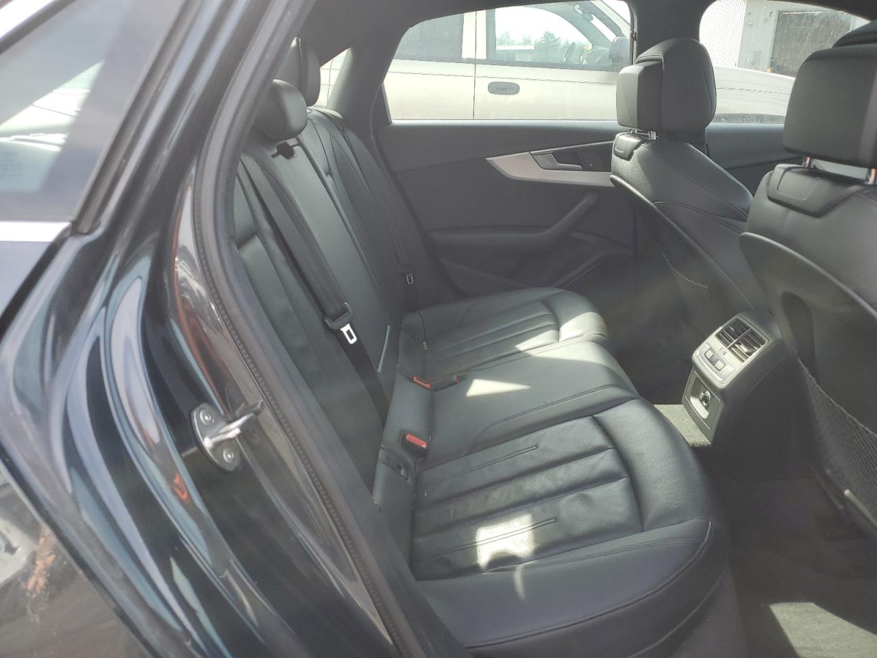 2018 Audi A4 - Image 10