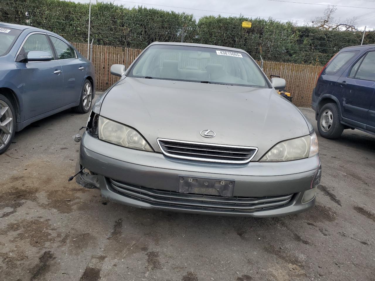 2000 Lexus ES - Image 5