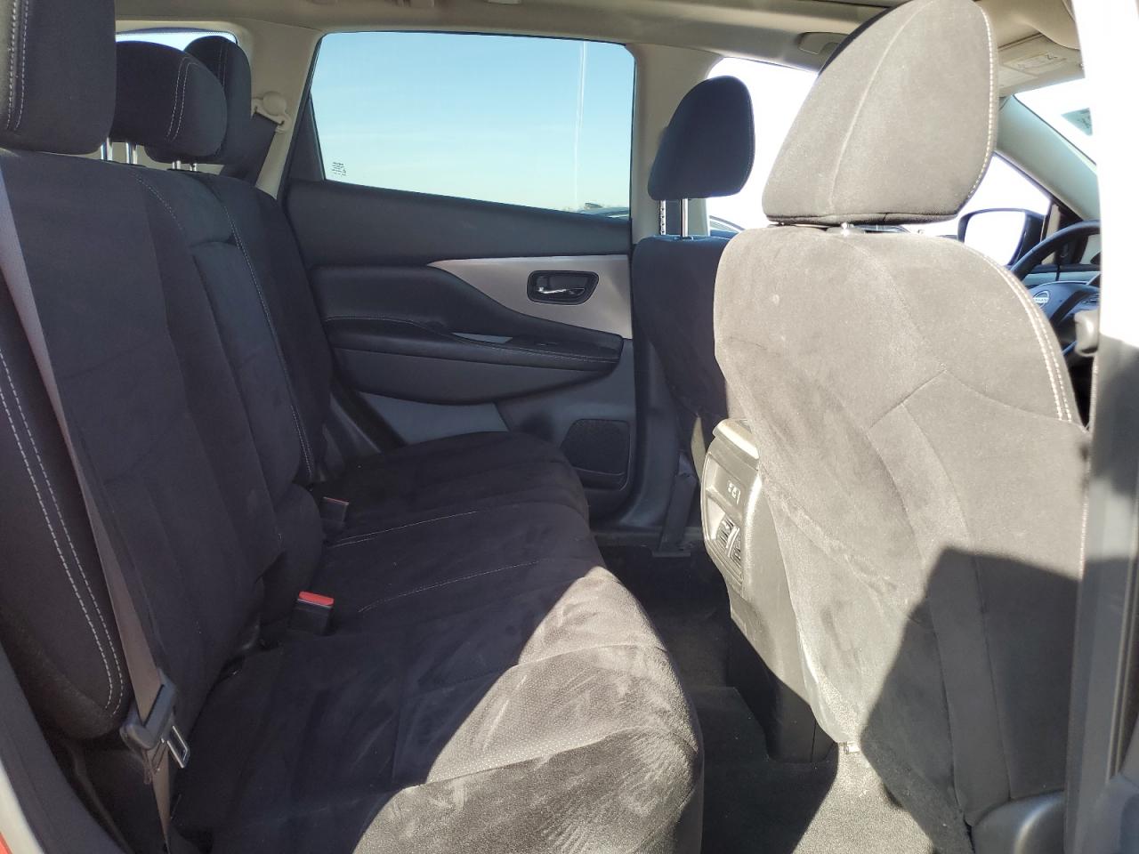 2019 Nissan Murano - Image 11