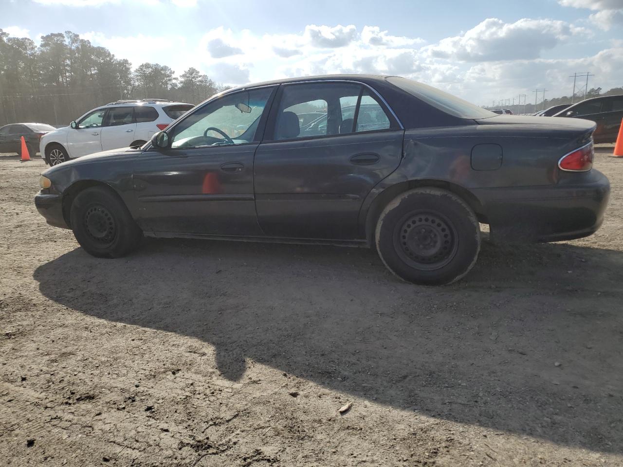 2004 Buick Century - Image 2