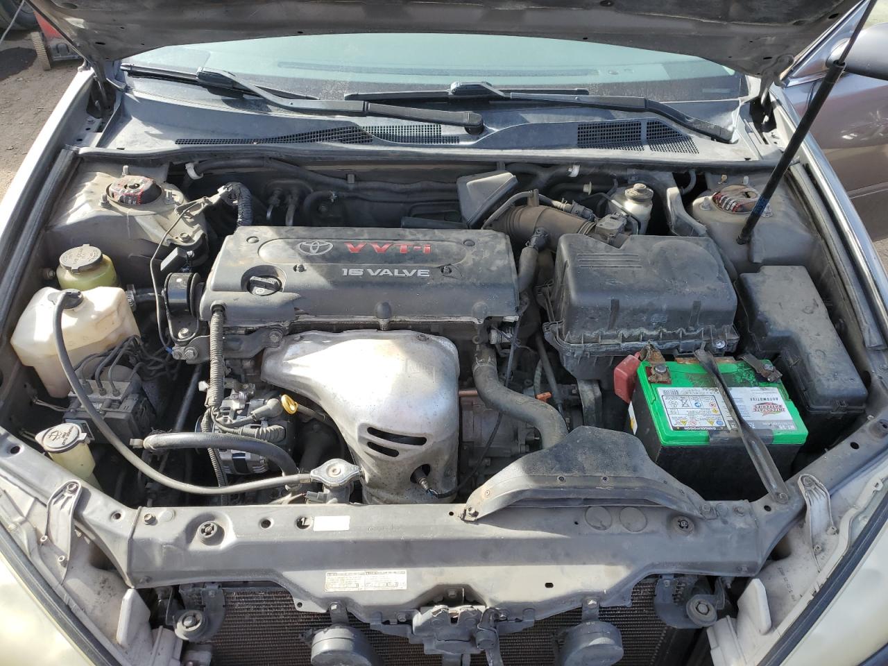 2005 Toyota Camry - Image 11
