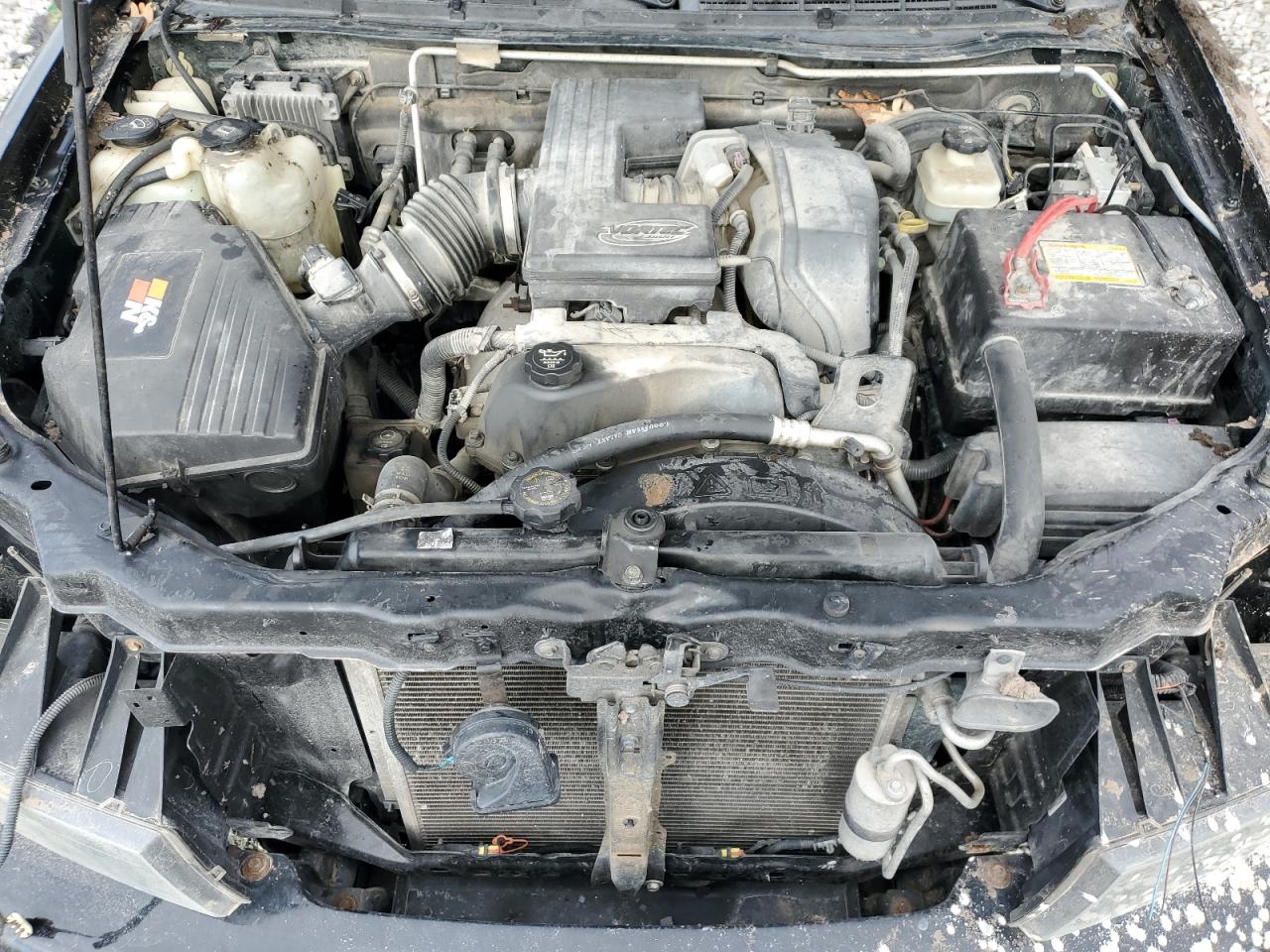 2004 Chevrolet Colorado - Image 11