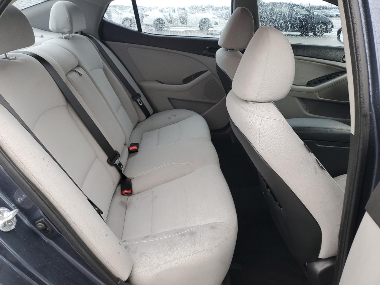 2015 Kia Optima - Image 10
