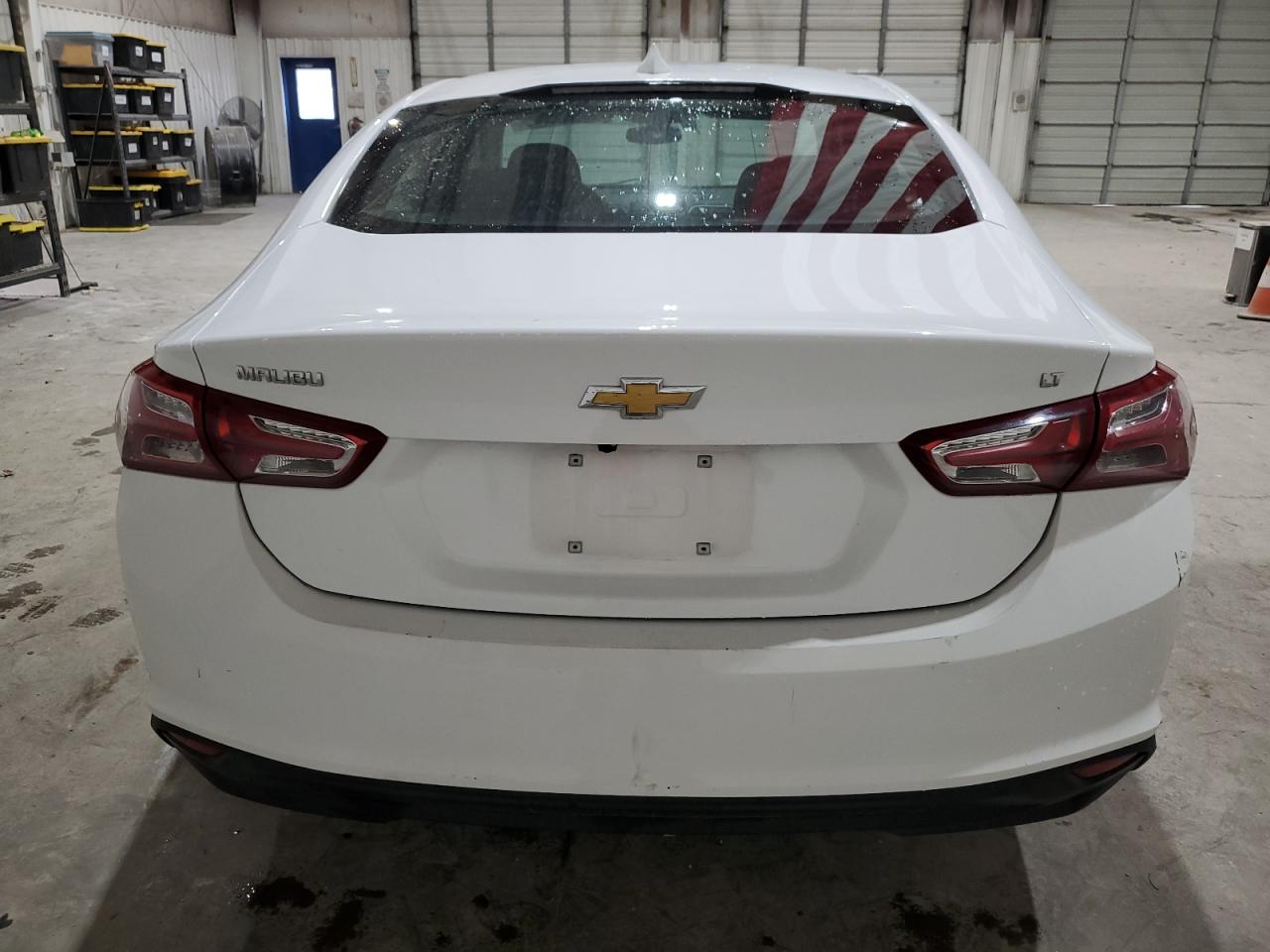 2022 Chevrolet Malibu - Image 6