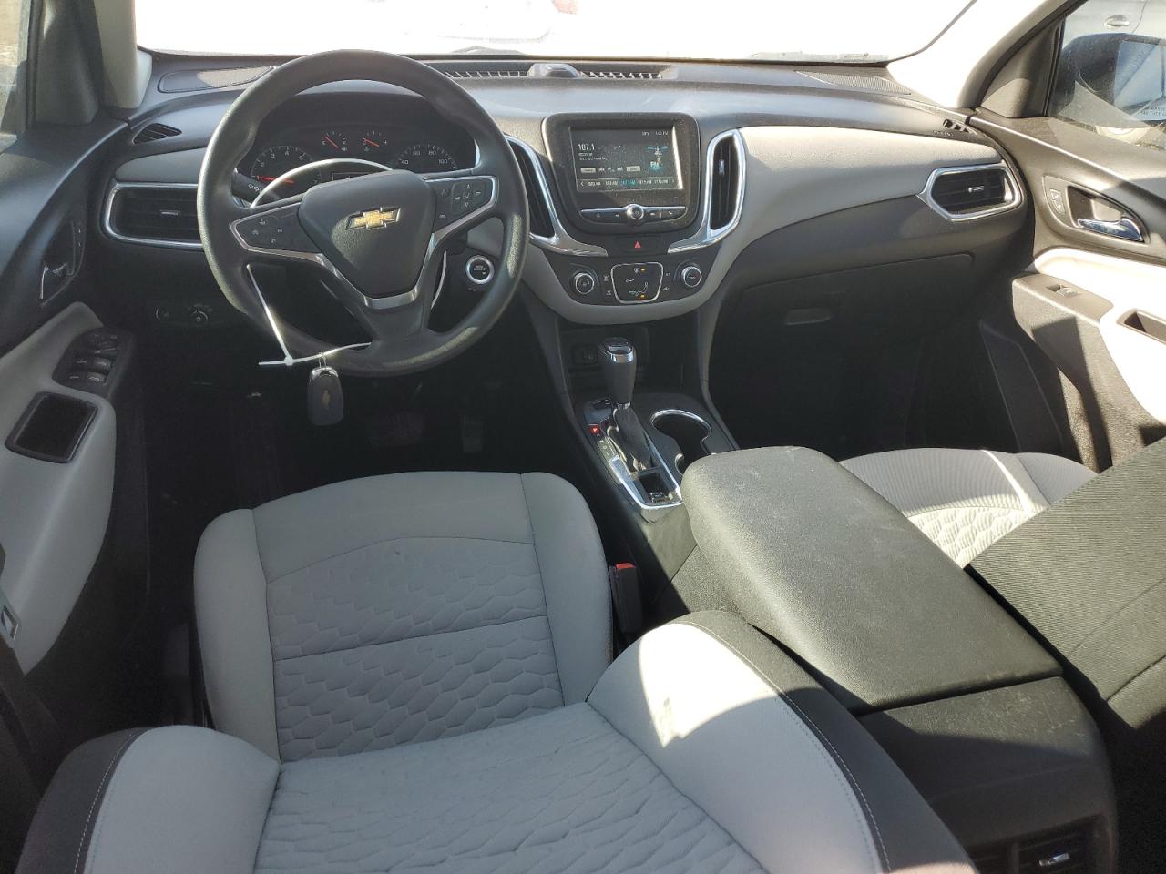 2018 Chevrolet Equinox - Image 8