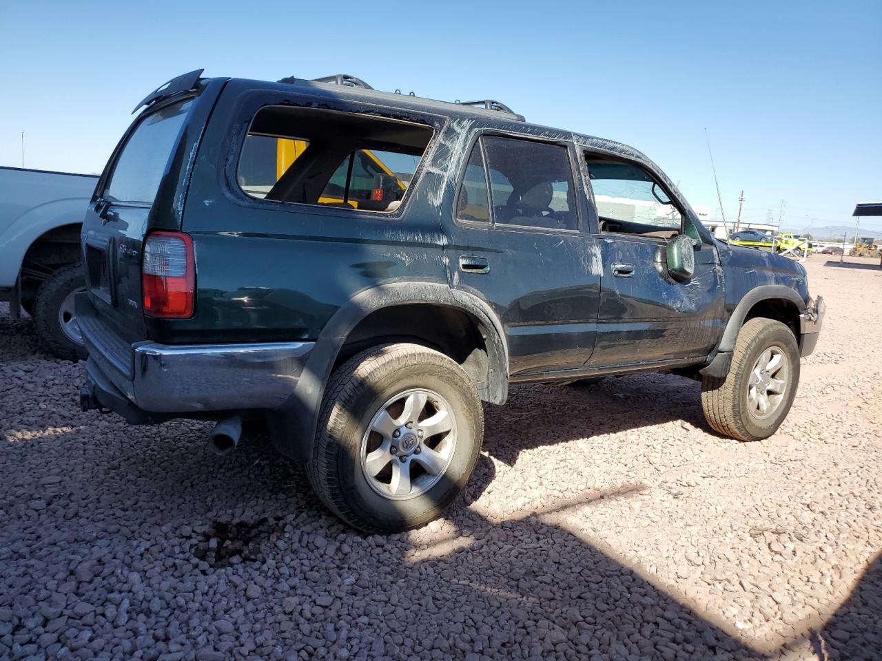 2000 Toyota 4Runner - Image 3