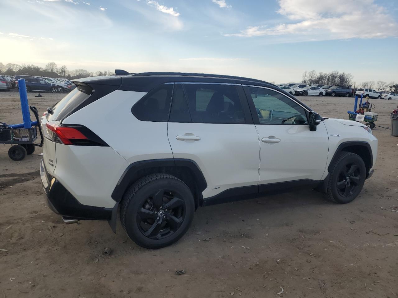 2020 Toyota RAV 4 - Image 3