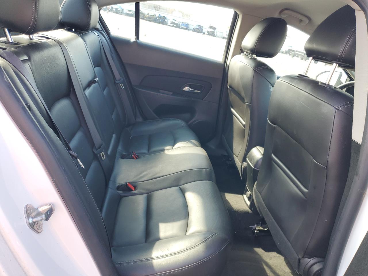 2015 Chevrolet Cruze - Image 10