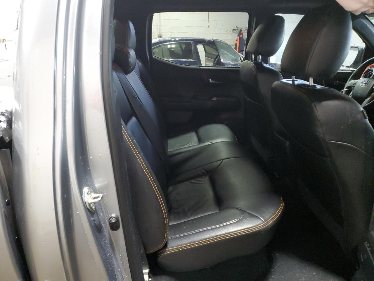 2017 Toyota Tacoma - Image 10