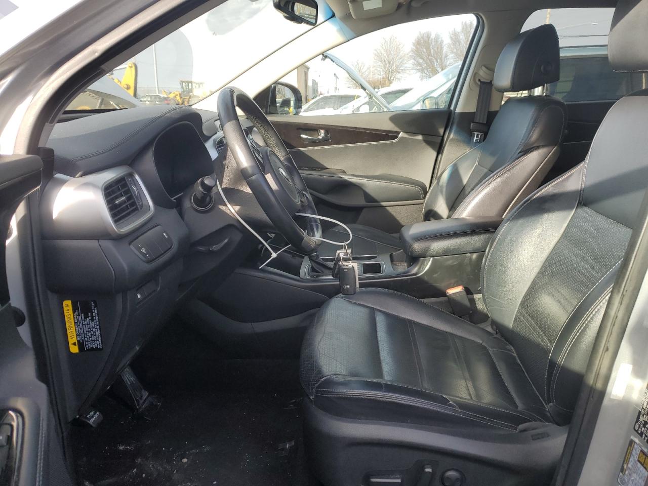 2017 Kia Sorento - Image 7