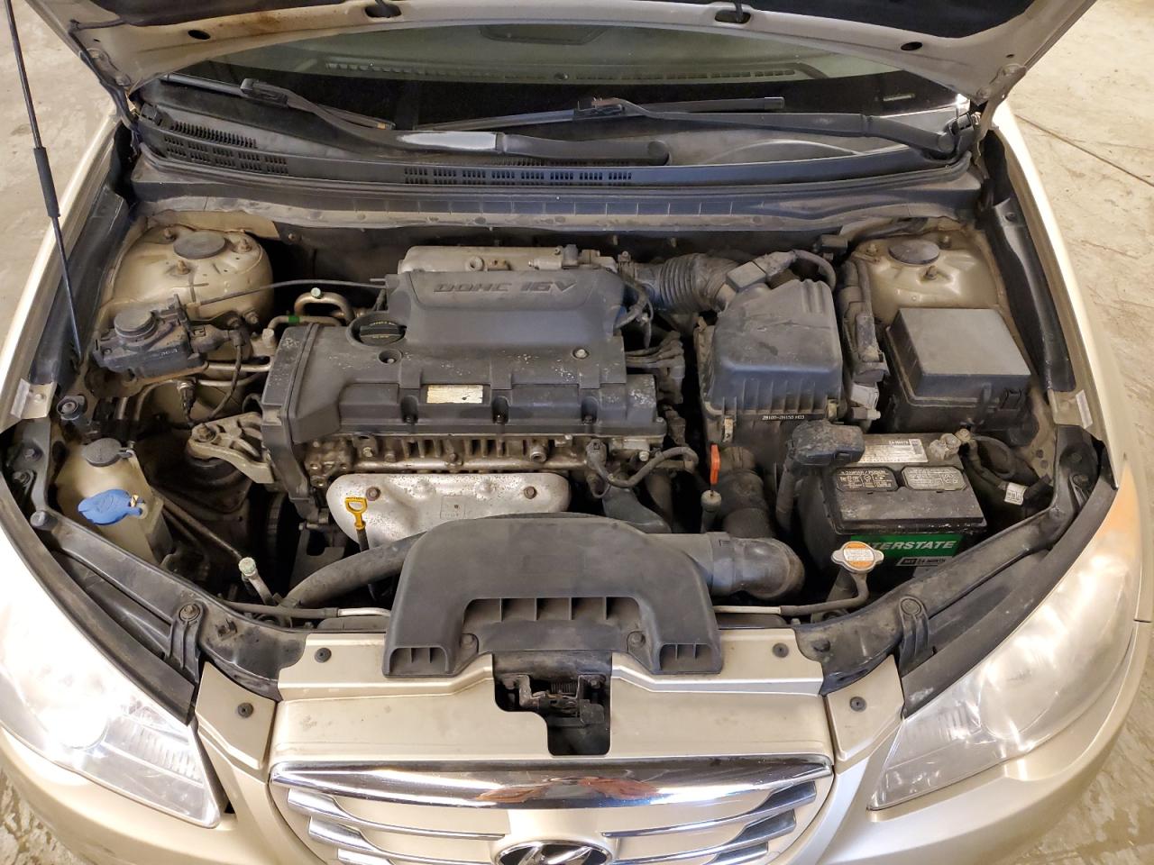2010 Hyundai Elantra - Image 11
