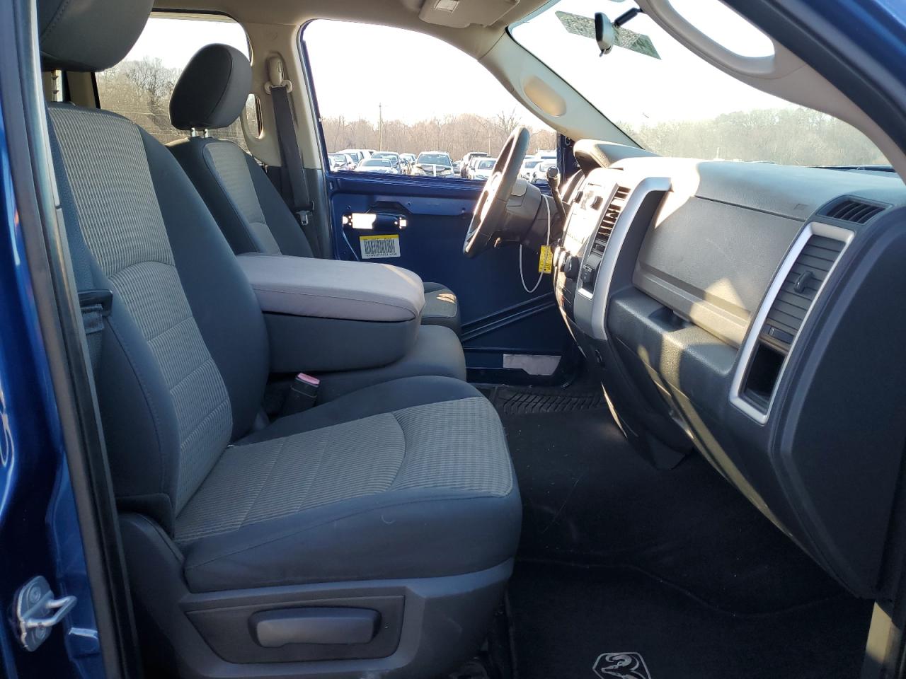 2010 Dodge RAM - Image 7