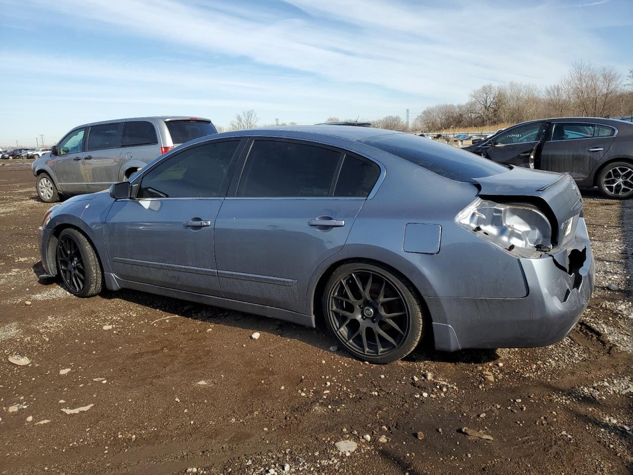 2012 Nissan Altima - Image 2