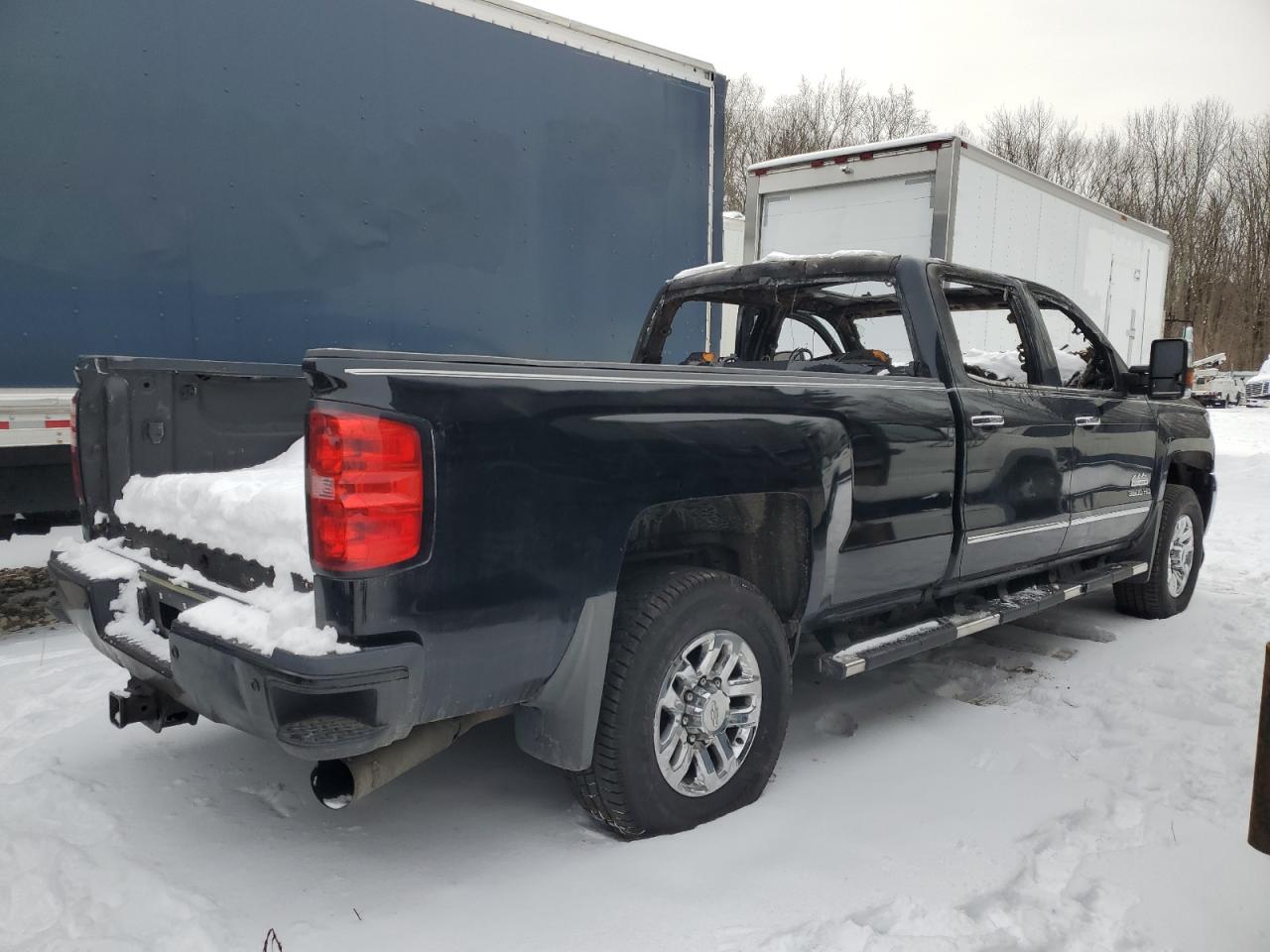 1GC4KYEY2KF133643 CHEVROLET ALL Models 2019
