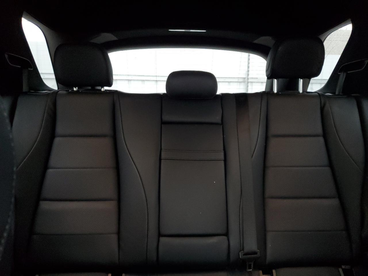 2020 Mercedes-Benz GLE - Image 10