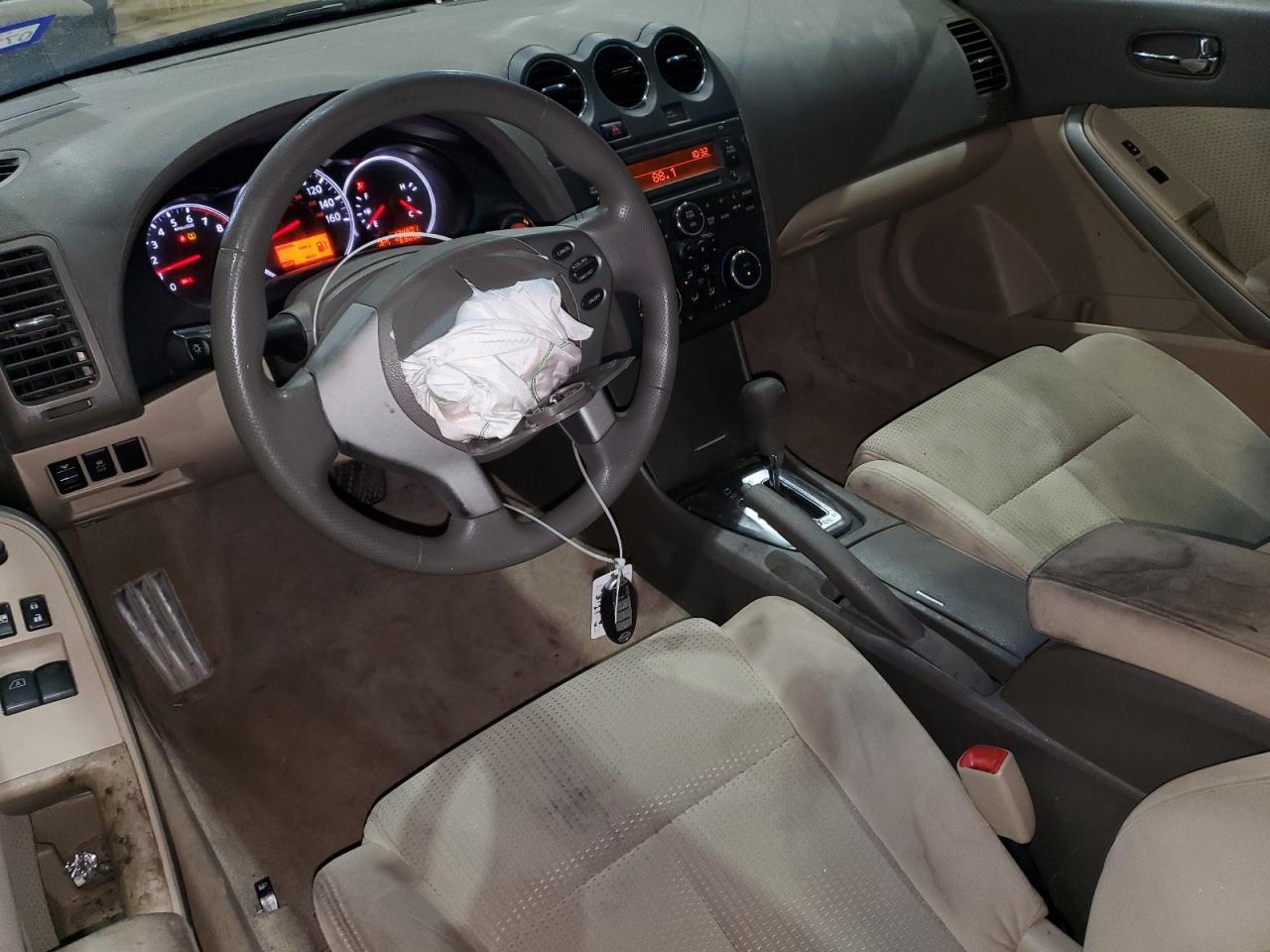 2011 Nissan Altima - Image 8
