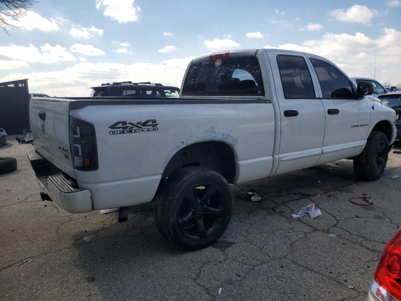 2005 Dodge RAM - Image 3