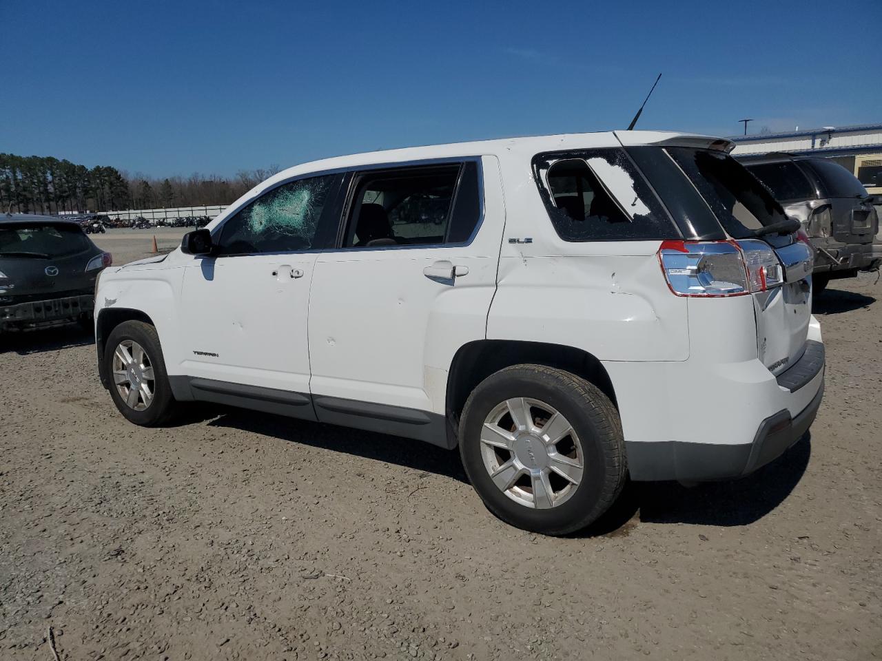 2011 GMC Terrain - Image 2