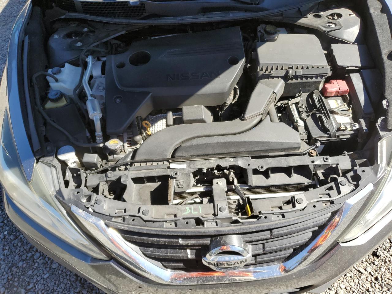 2018 Nissan Altima - Image 11