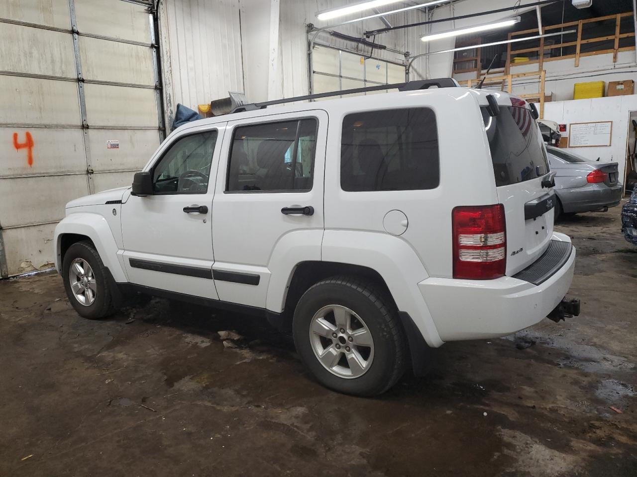 2012 Jeep Liberty (North America) - Image 2