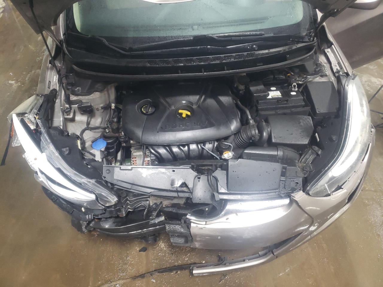 2014 Hyundai Elantra - Image 11