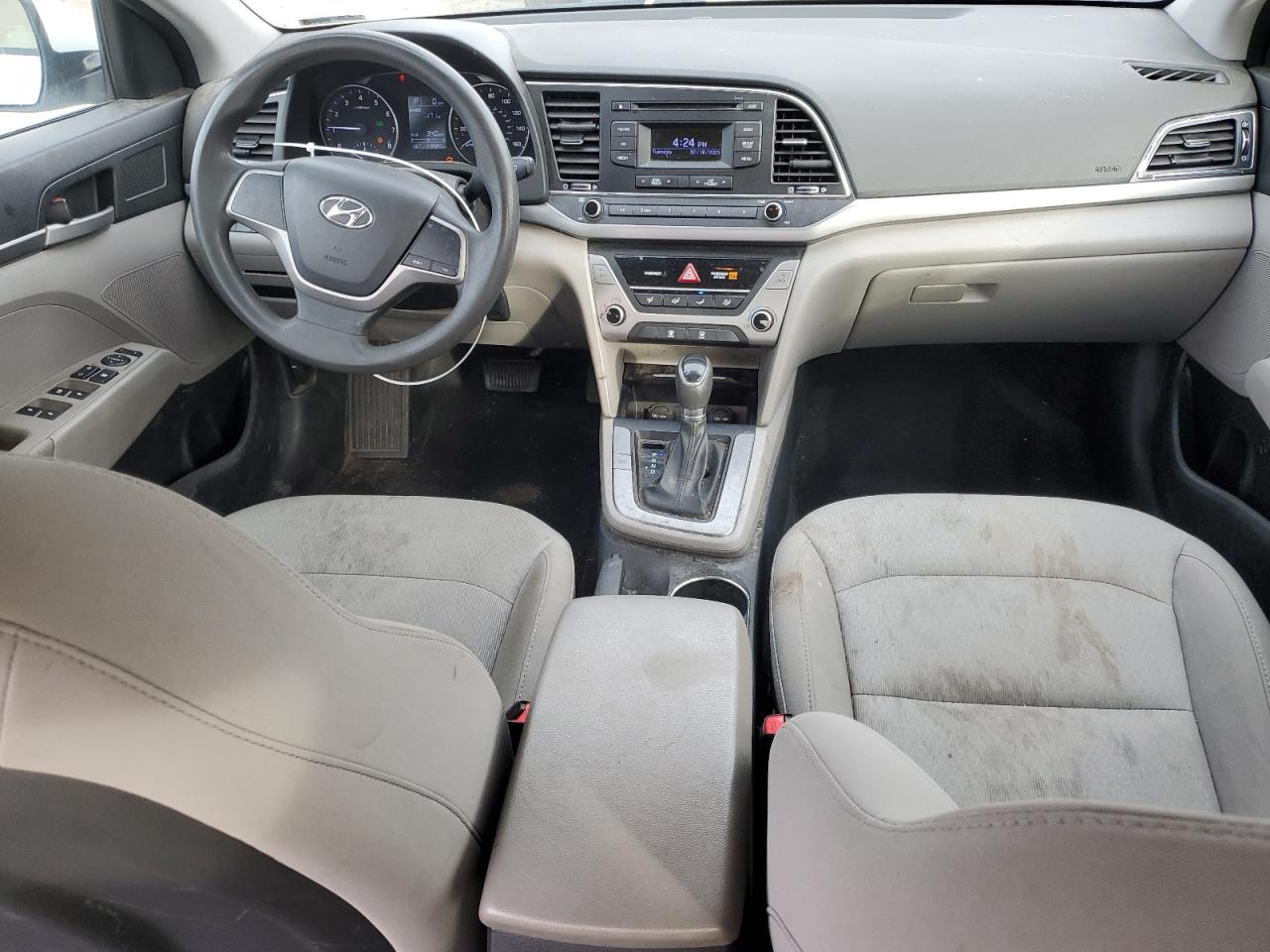 2017 Hyundai Elantra - Image 8