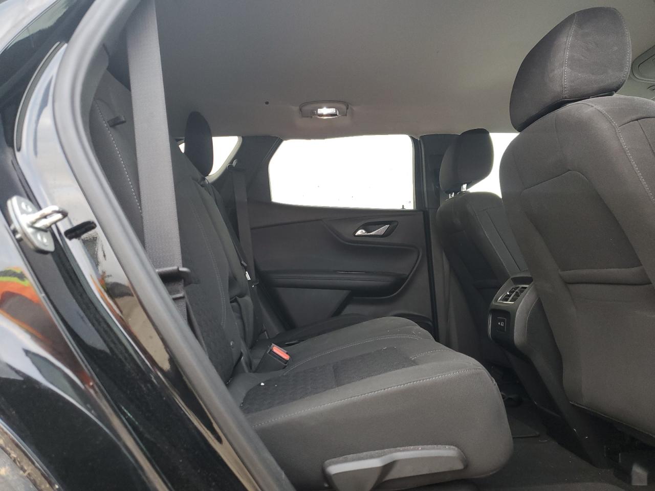 2020 Chevrolet Blazer - Image 11
