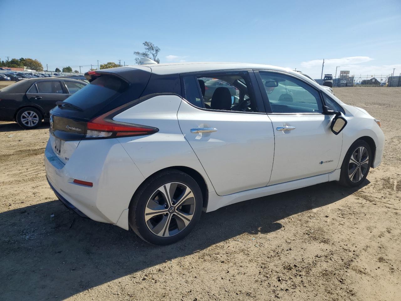 2018 Nissan Leaf - Image 3