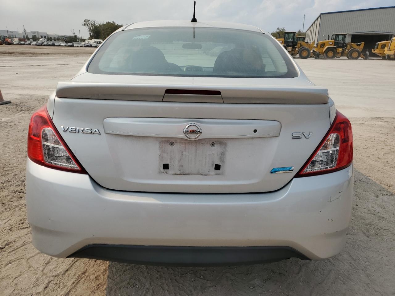 2015 Nissan Versa - Image 6