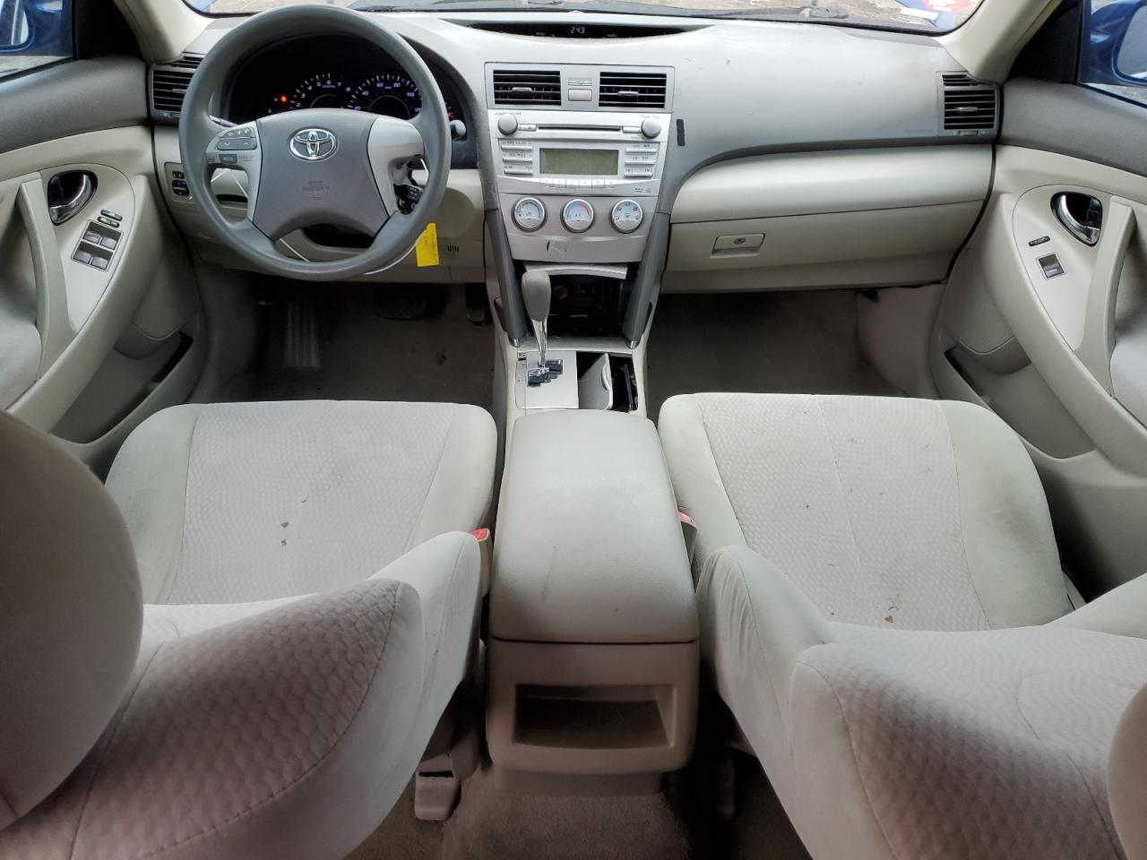 2011 Toyota Camry - Image 8