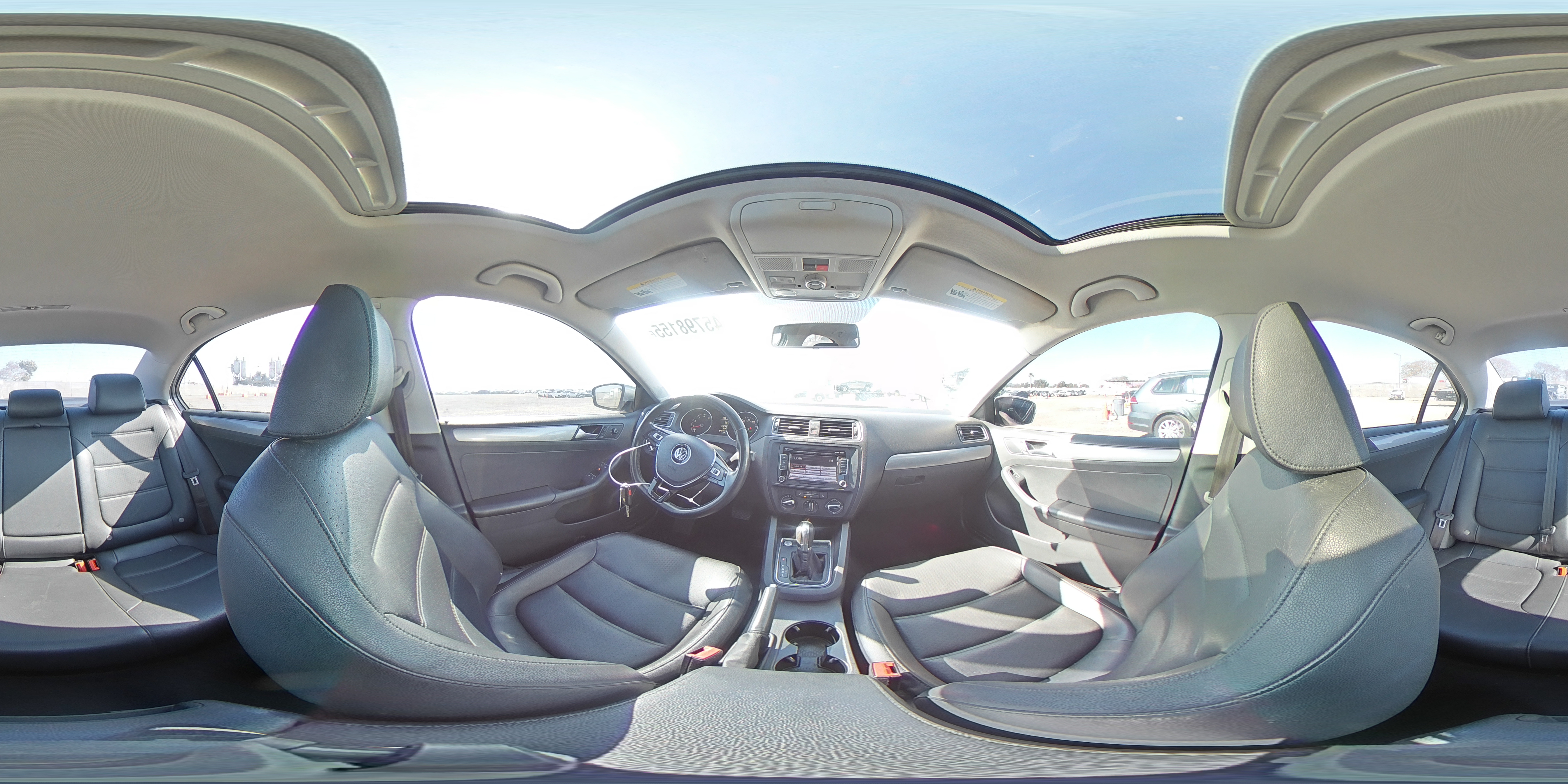 2015 Volkswagen Jetta - Image 13