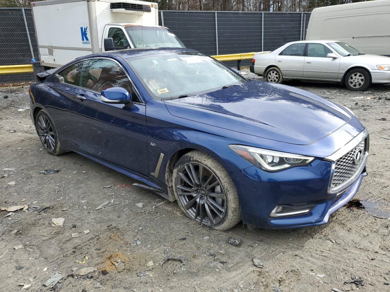 2017 Infiniti Q60 - Image 4