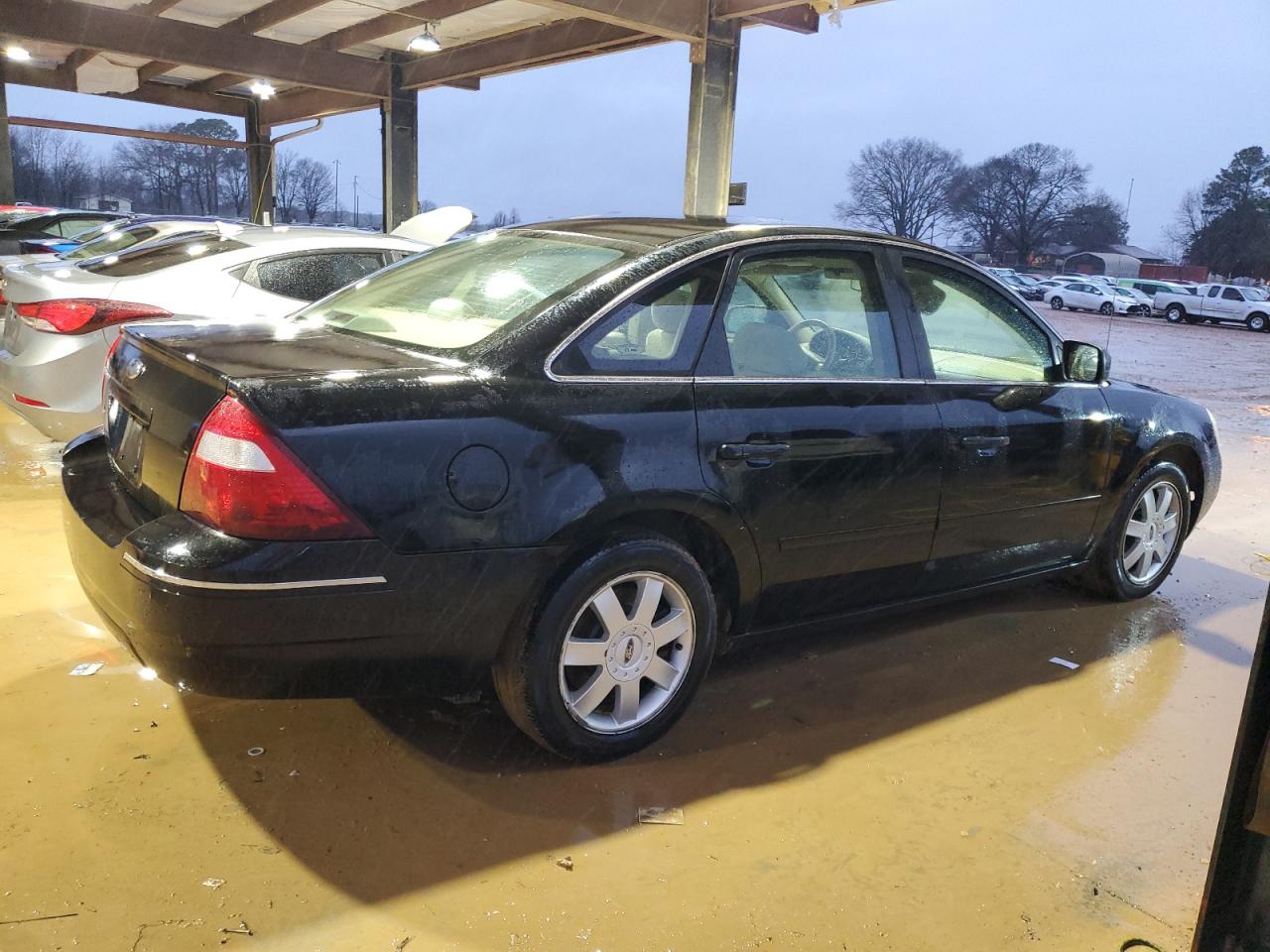 2005 Ford Five Hundred - Image 3