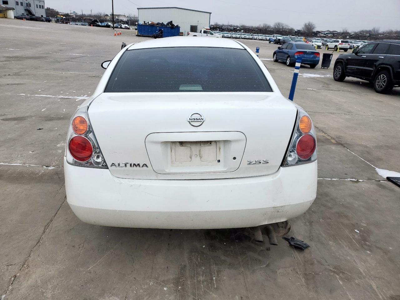 2003 Nissan Altima - Image 6