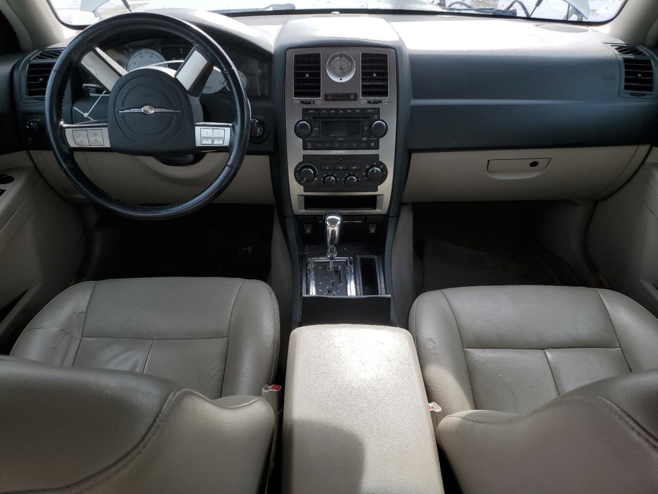2006 Chrysler 300 - Image 8