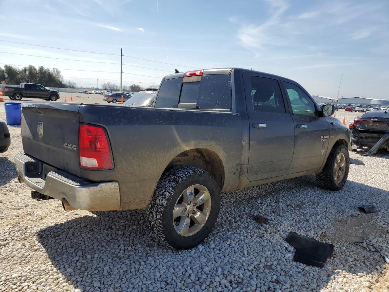 2017 RAM 1500 - Image 3
