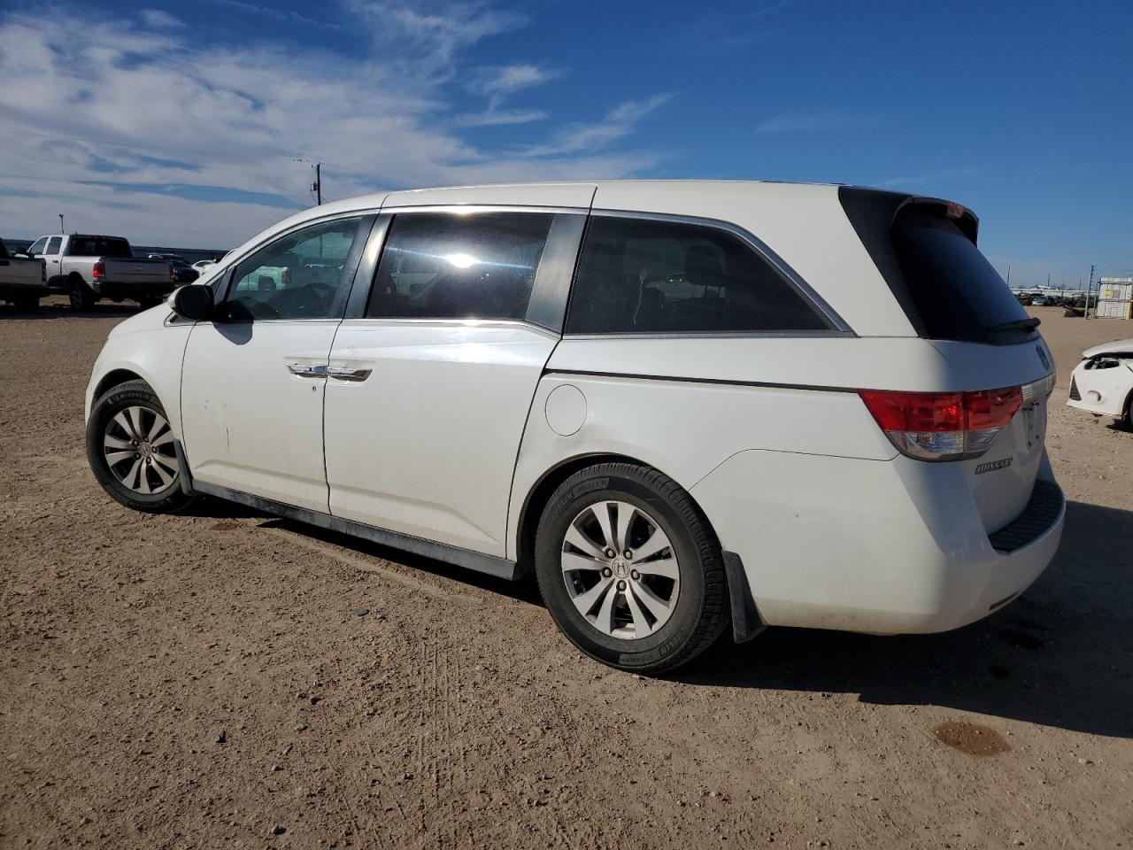 2014 Honda Odyssey - Image 2