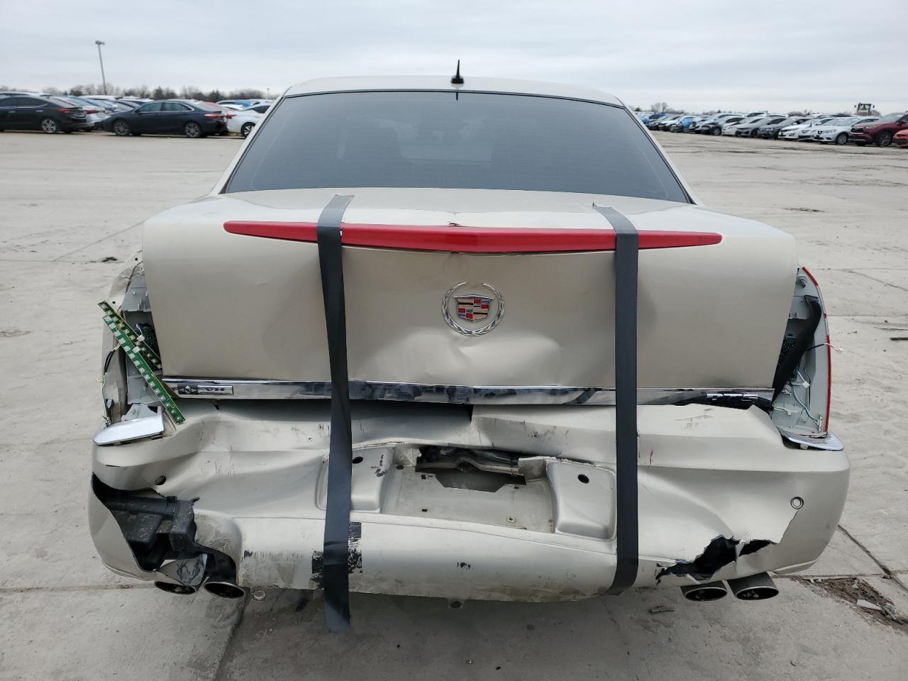 2008 Cadillac DTS - Image 6