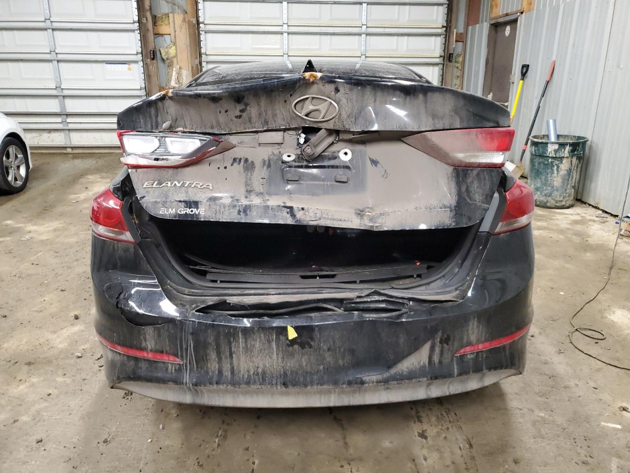 2018 Hyundai Elantra - Image 6