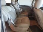 2010 Toyota Sienna Ce للبيع في Lexington، KY - Side