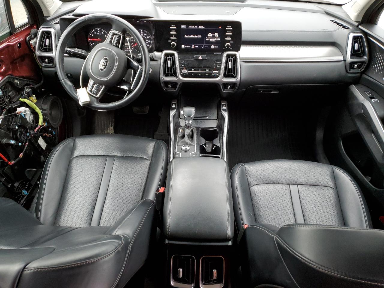 2021 Kia Sorento - Image 8